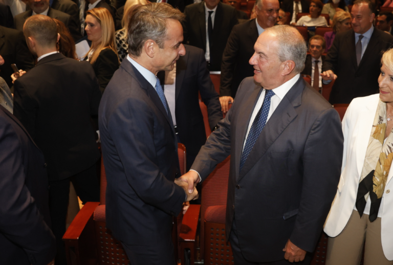 Το μήνυμα Μητσοτάκη για ενότητα και διεύρυνση στις εκδηλώσεις για Γιαννάκου, Σημίτη – Ποιοι ήταν εκεί (pics)