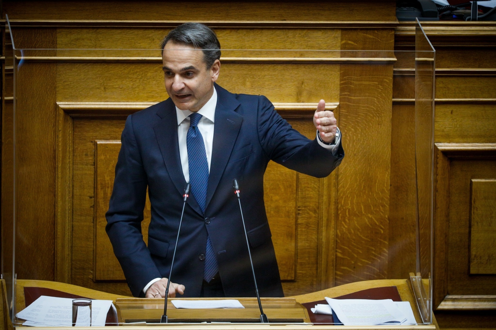 Ο Μητσοτάκης παρουσιάζει στη Βουλή το master plan του 2024 για τη Θεσσαλία