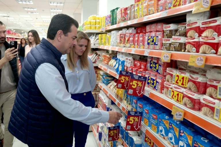 Τα 1.100 έφτασαν τα προϊόντα με «μόνιμη μείωση τιμής»