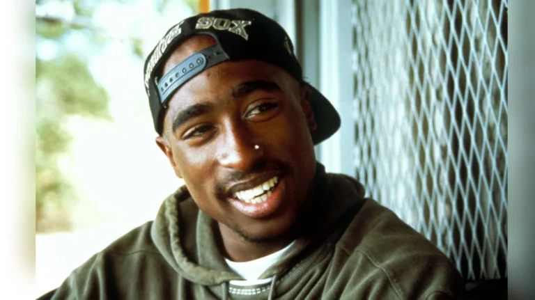 Tupac- Biggie: Πωλούνται καρτέλες της αστυνομίας με τα δαχτυλικά αποτυπώματά τους για $225.000!