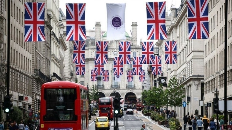 Στάσιμη η βρετανική οικονομία κατά το γ’ τρίμηνο