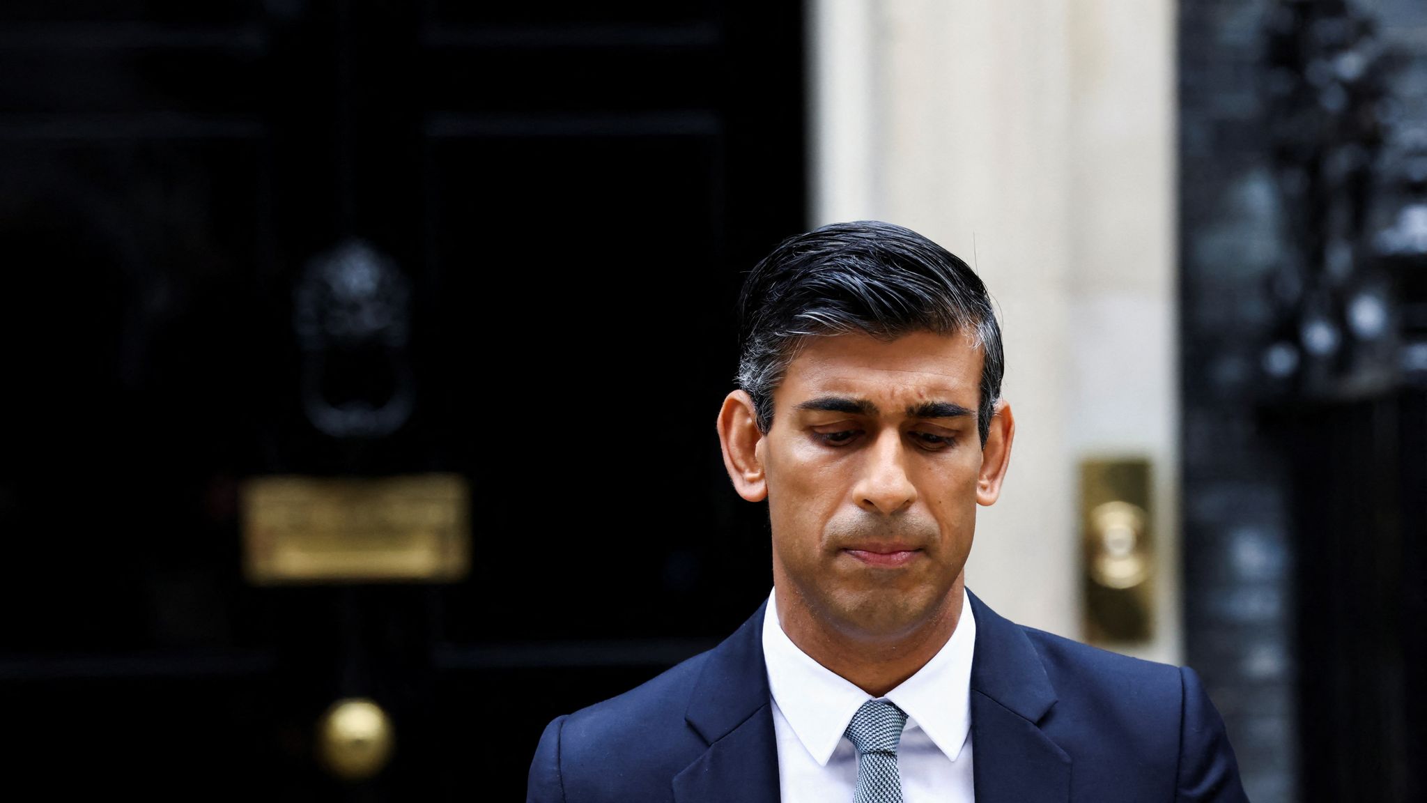 Fitch Ratings: Αρνητική η προοπτική για το βρετανικό χρέος