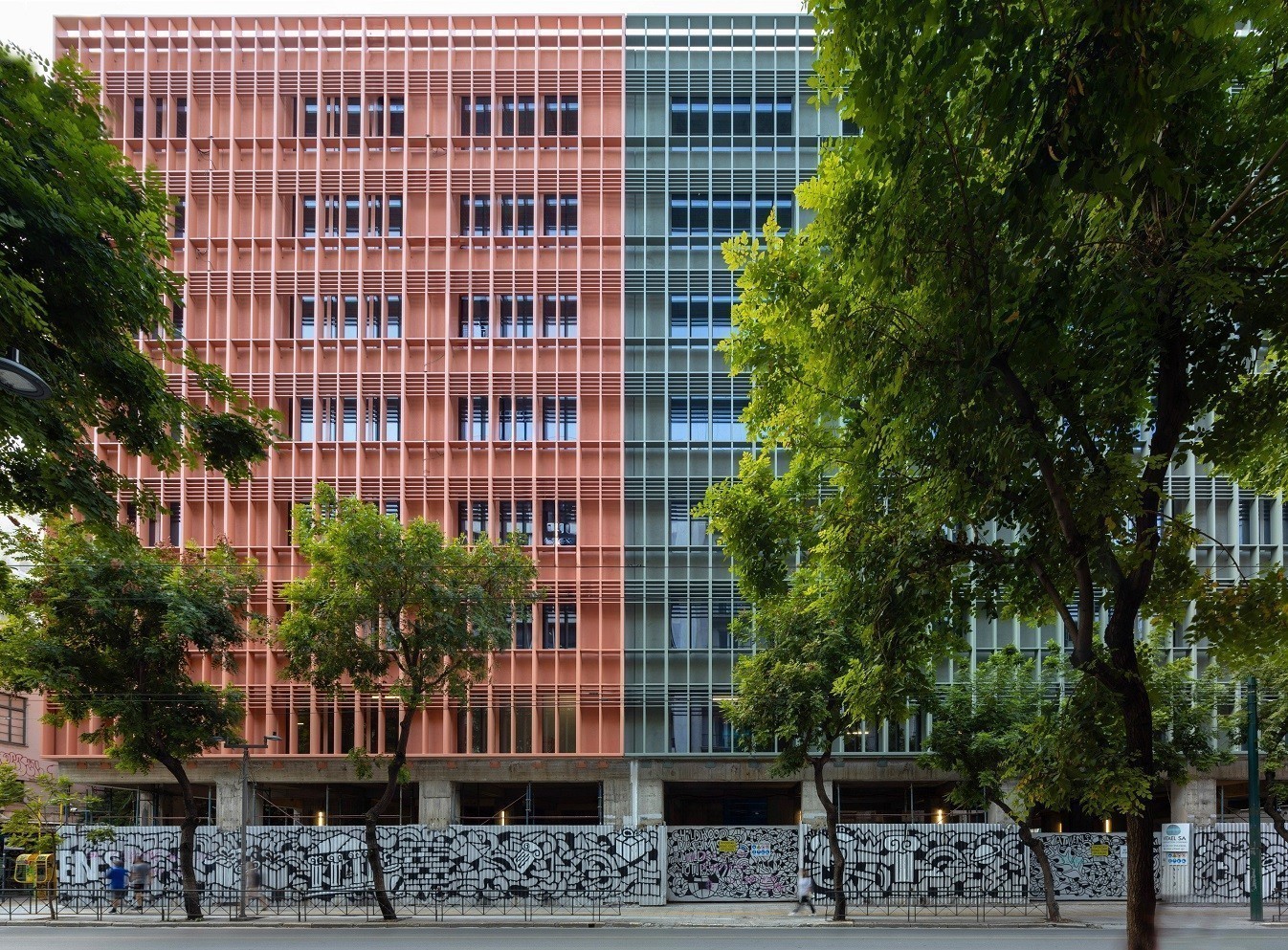 Μινιόν: Η αναγέννηση από την εταιρεία Dimand και ο νέος χαρακτήρας για το ιστορικό κτήριο (pic)