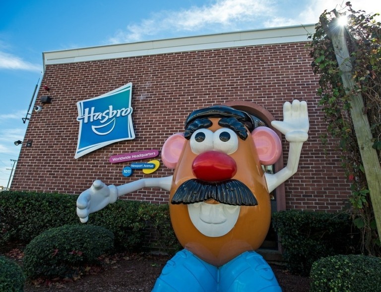 Hasbro: «Μαχαίρι» σε 1.100 θέσεις εργασίας σε βάθος διετίας