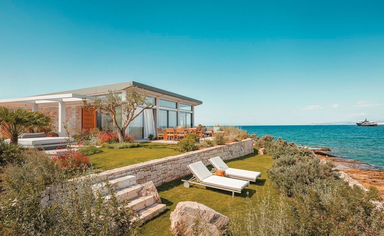 ΕΟΤ: Η Ελλάδα πρωταγωνιστεί στον τουρισμό πολυτελείας για τους Βρετανούς και το 2024