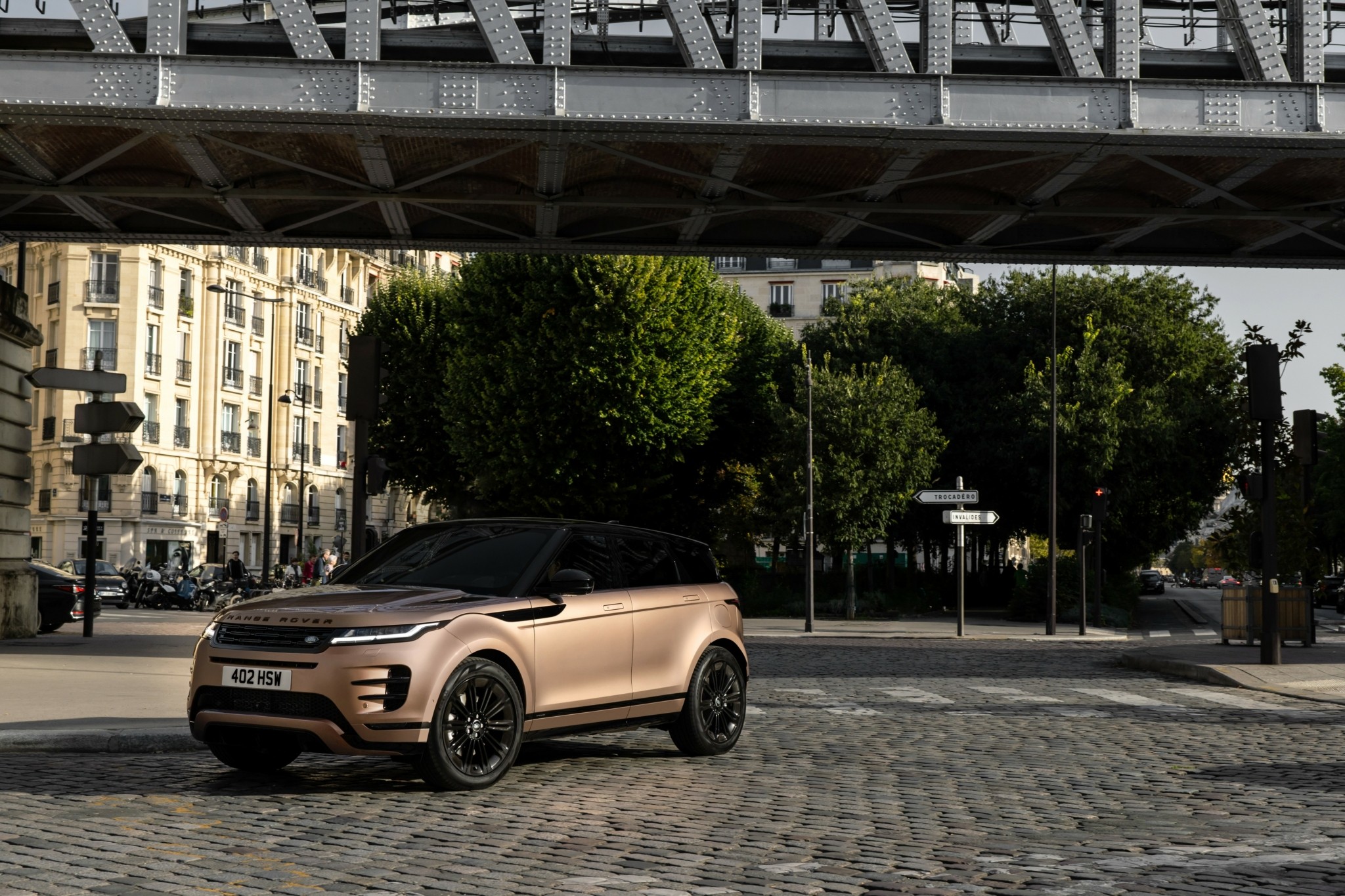 Ταξίδι στην Καμπανία με τα νέα Range Rover Evoque και Velar