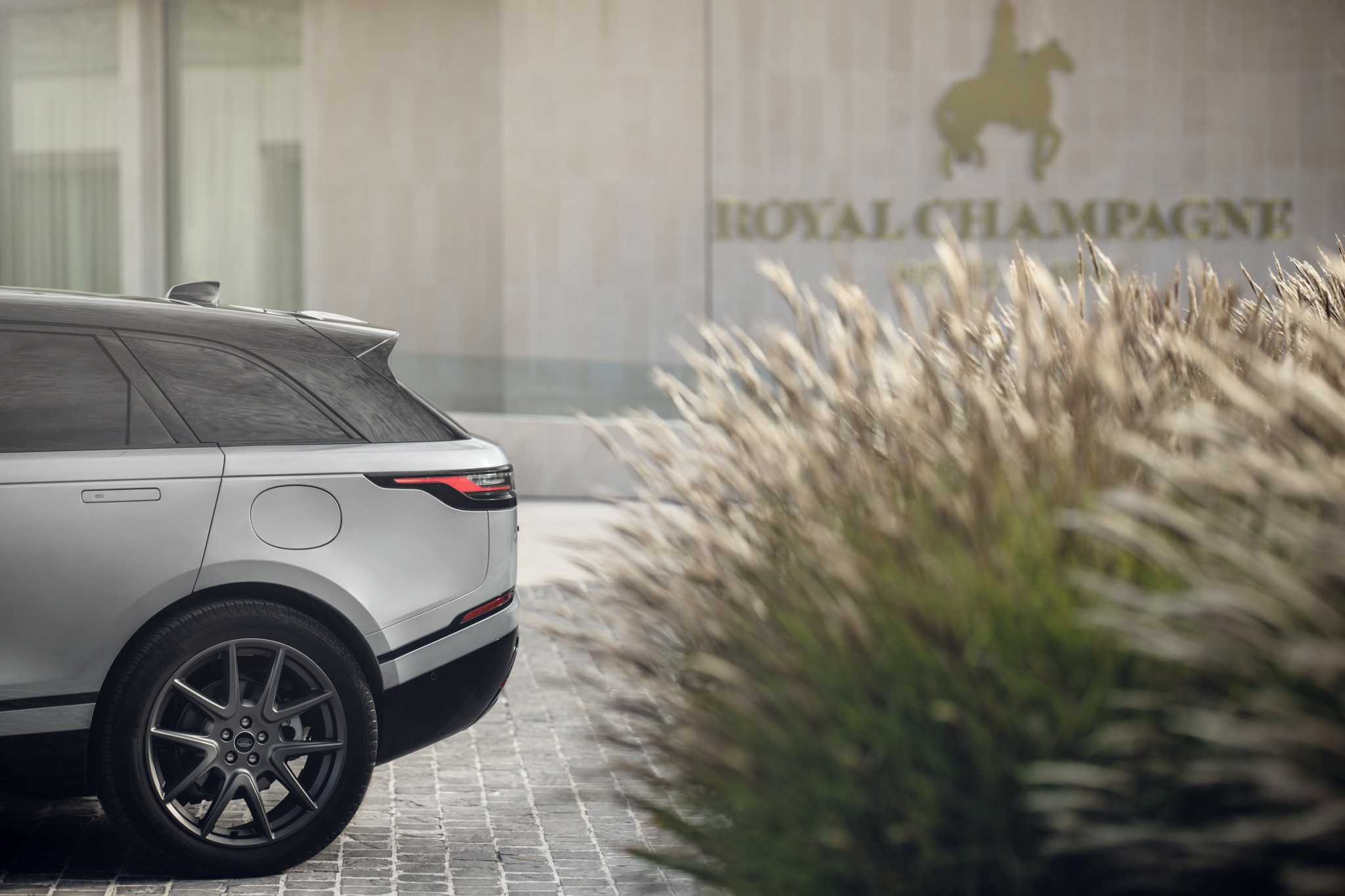 Ταξίδι στην Καμπανία με τα νέα Range Rover Evoque και Velar