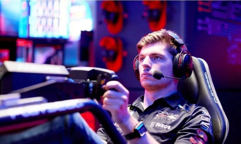 Οδηγοί στην F1: Πόσα χρήματα πήρε φέτος η καλύτερη πεντάδα (tweets)