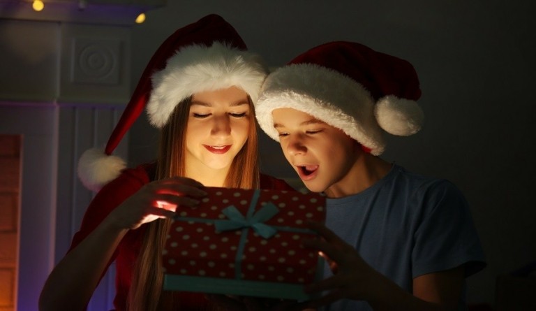 Το efood και αυτές τις γιορτές κάνει delivery την αγάπη