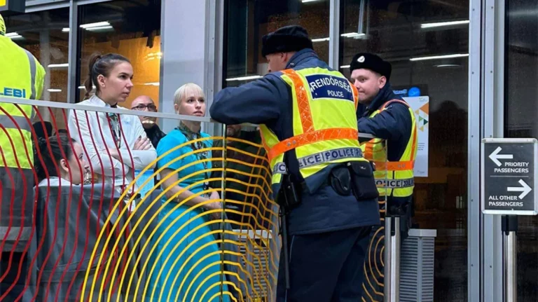 Εγκλωβισμένοι 100 Έλληνες στο αεροδρόμιο της Βουδαπέστης επί 14 ώρες (vid)