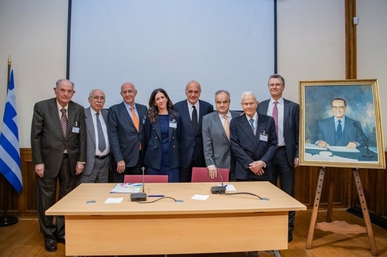 Ο ΣΕΒ τίμησε τον Θεόδωρο Παπαλεξόπουλο για την προσφορά του στην επιχειρηματική και οικονομική ζωή της χώρας