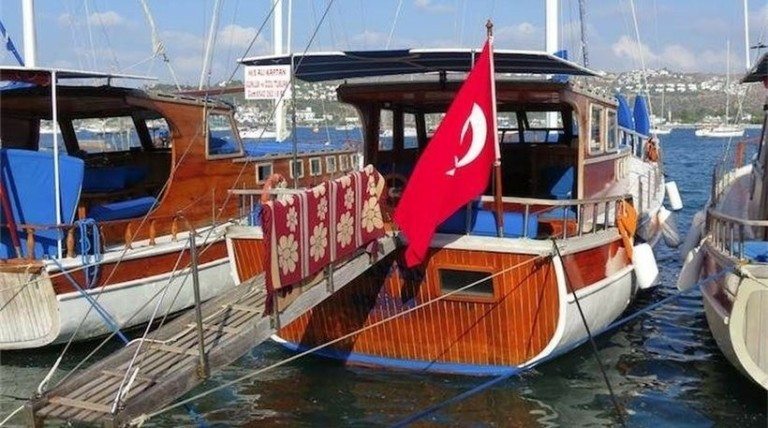 Γερμανικός Τύπος: Το Αιγαίο θα κατακλυστεί από Τούρκους τουρίστες