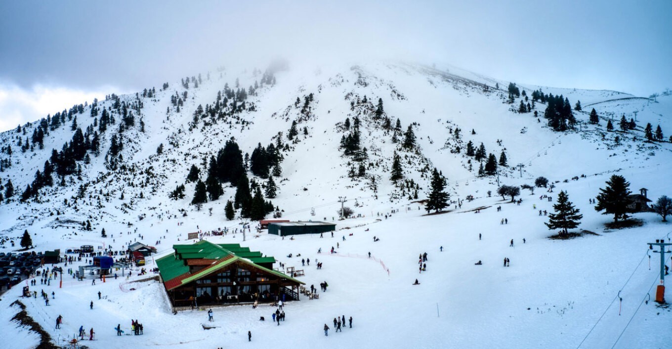 Χιονοδρομικό κέντρο Καλαβρύτων: Πότε ανοίγει τις πύλες του με τον νέο αναβατήρα (vids)