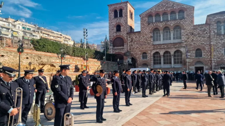 Γιώργος Λυγγερίδης: Tο τελευταίο αντίο στον αστυνομικό που σκοτώθηκε από ναυτική φωτοβολίδα