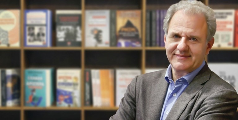 Πλειστηριασμοί: Στο σφυρί οδηγείται η ιστορική έδρα των εκδόσεων Λιβάνη (pics)