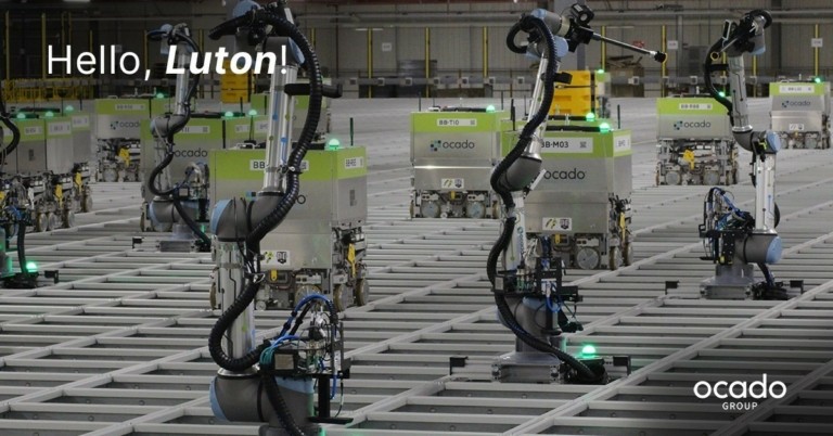 Ocado: Στα ρομπότ πέρασαν οι υπηρεσίες για τη συσκευασία