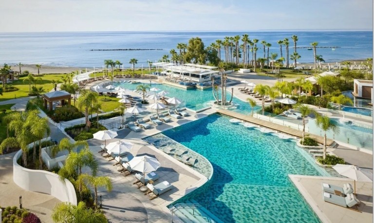 Prodea: Μπαίνει πιο δυνατά στον τουρισμό μέσω της συμφωνίας με τον όμιλο Παπαλέκκα για την MHV (pics)