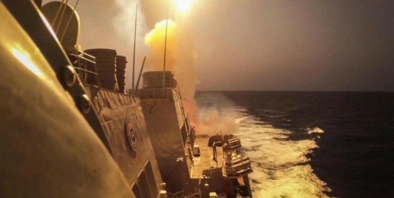 Βρετανία και ΗΠΑ σχεδιάζουν ανάληψη στρατιωτικής δράσης κατά των Χούθι