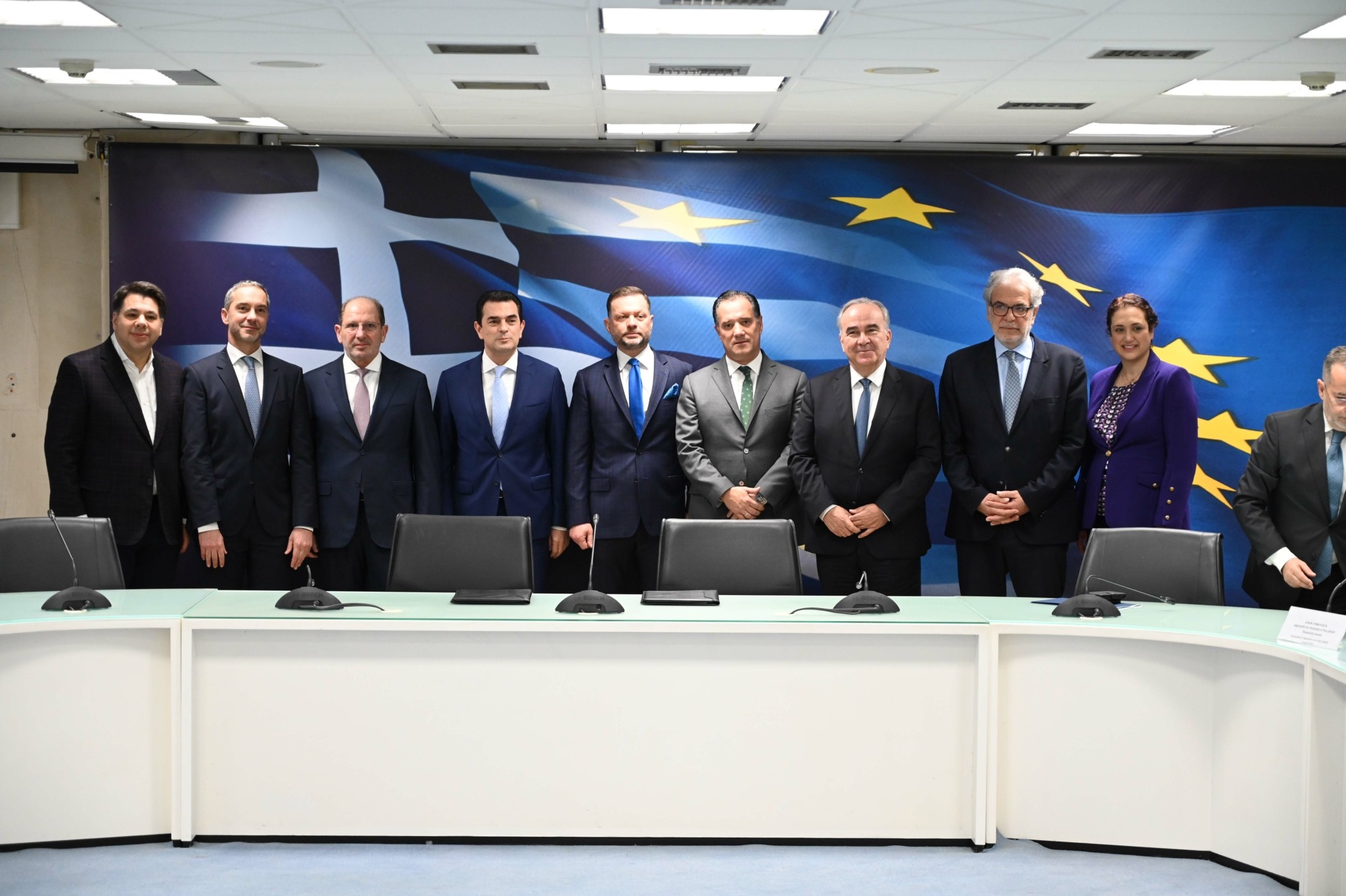 Υπογράφηκε το Μνημόνιο Συνεργασίας μεταξύ της Αttica Group και των Ναυπηγείων Ελευσίνας – ΟΝΕΧ (pics)