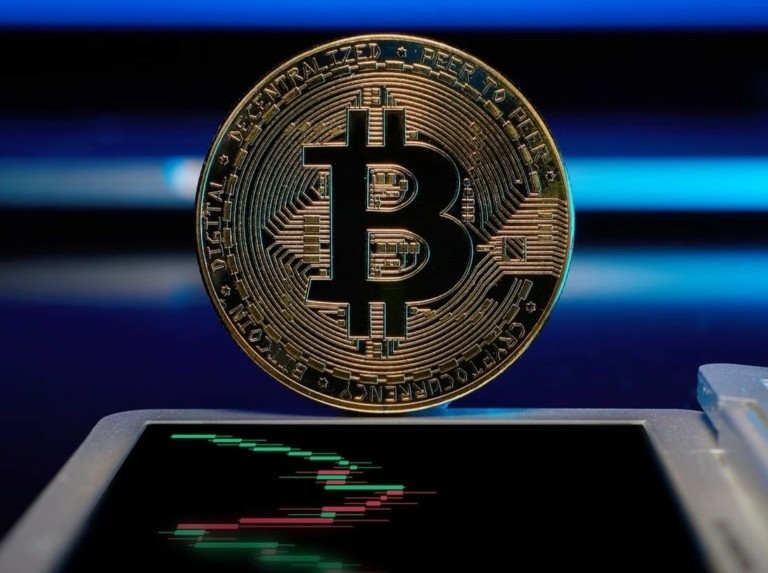 Oι «ταύροι» της αγοράς του bitcoin αναμένουν πως θα ξεπεράσει τα $100.000