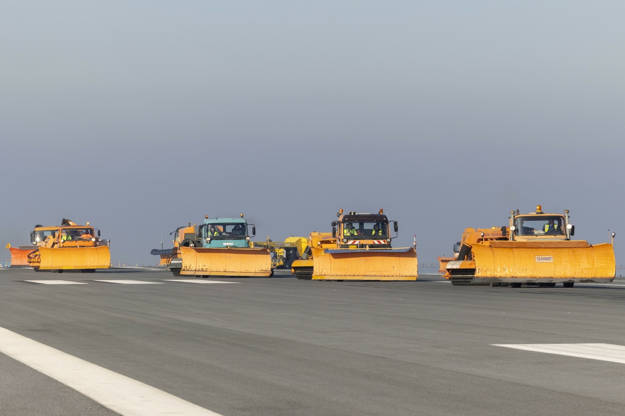 Με επιτυχία ολοκληρώθηκε η προγραμματισμένη άσκηση αποχιονισμού στο αεροδρόμιο Θεσσαλονίκης «Μακεδονία»