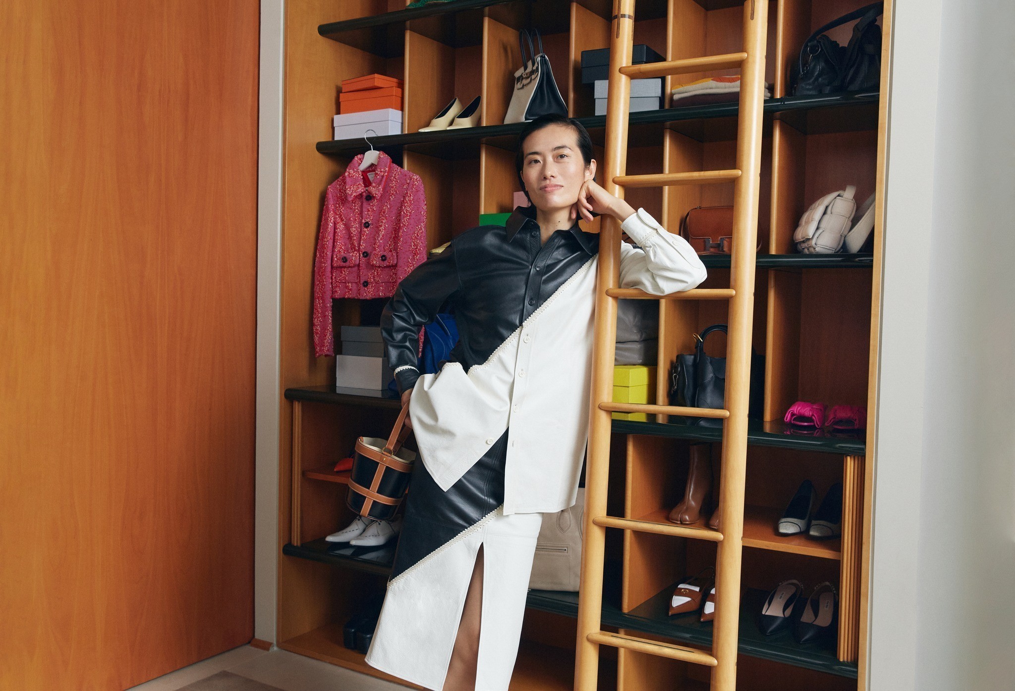 Vestiaire Collective: Το βιντατζάδικο πολυτελών οίκων μόδας θέλει να «σηκώσει» €1 εκατ. από επενδυτές-πελάτες