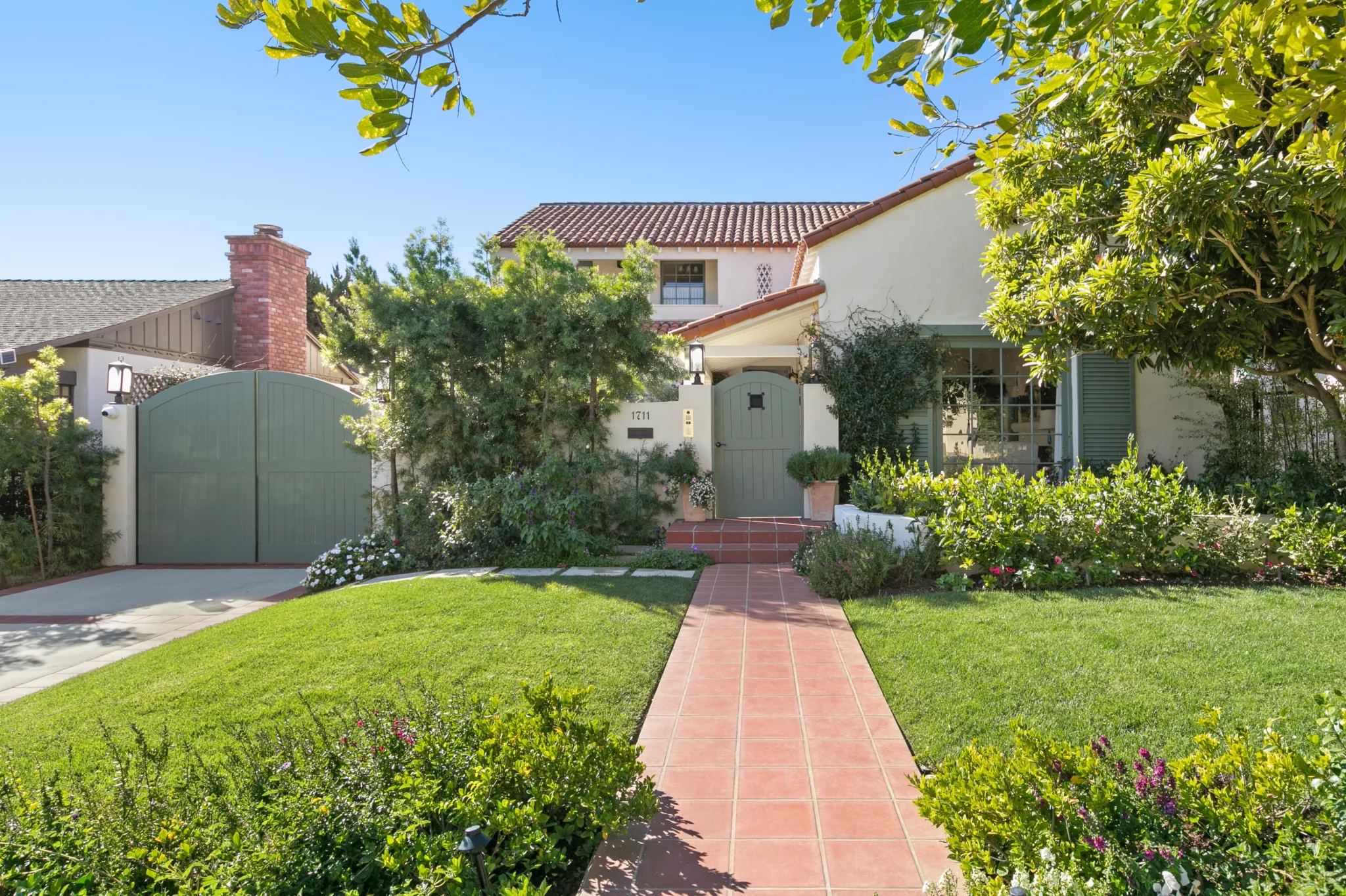 Η Emma Stone πουλάει το σπίτι της στο Λος Αντζελες για 3,9 εκατ. δολάρια
