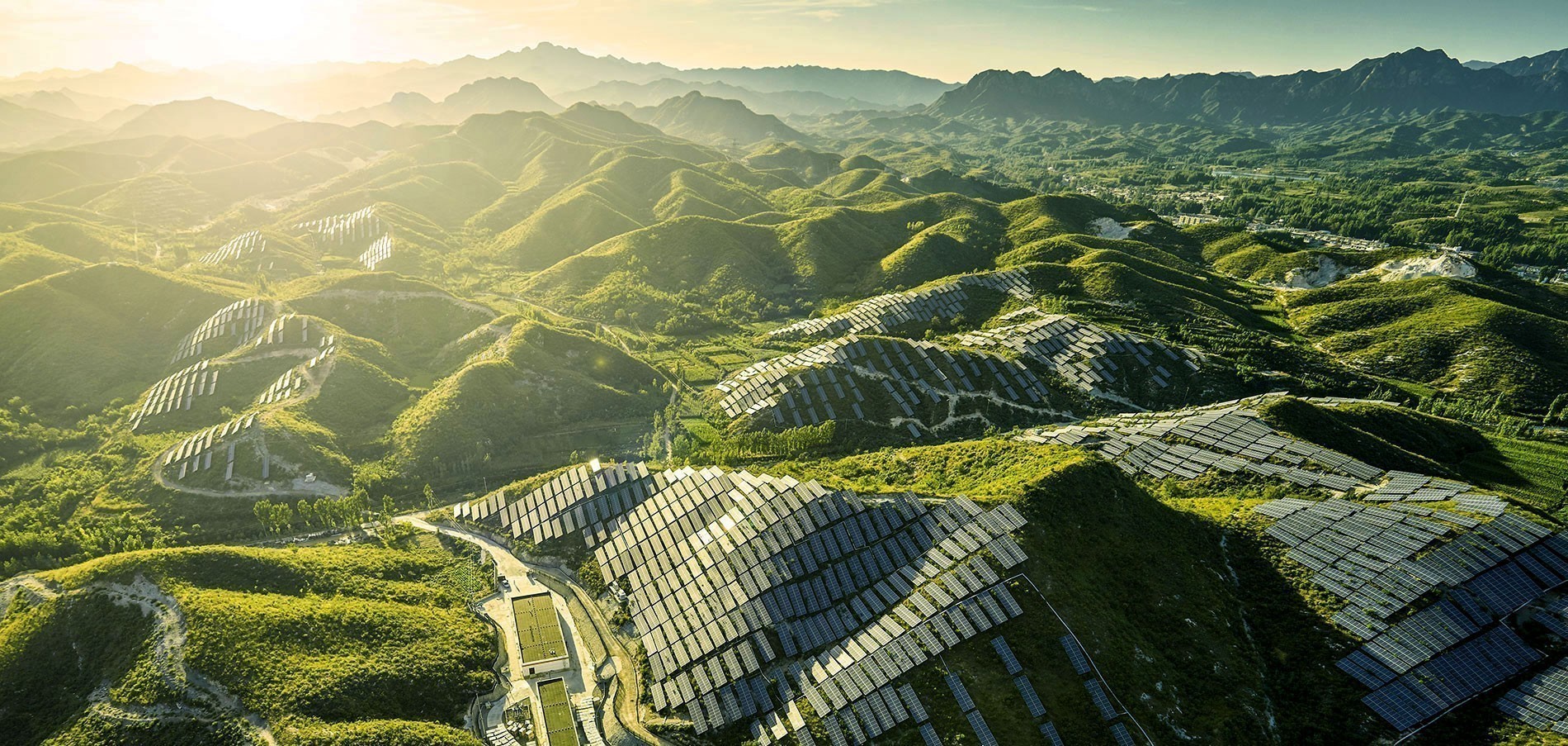 ΥΠΕΝ: «Πράσινο» για νέο mega φωτοβολταικό ισχύος 275 MW στο Δομοκό