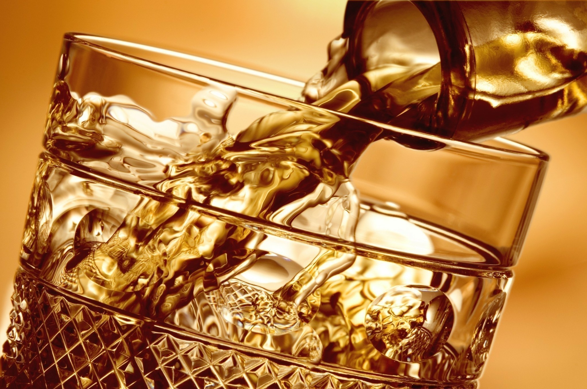 Στην υγειά του περιβάλλοντος: Έρχονται τα βιώσιμα καύσιμα από ουίσκι