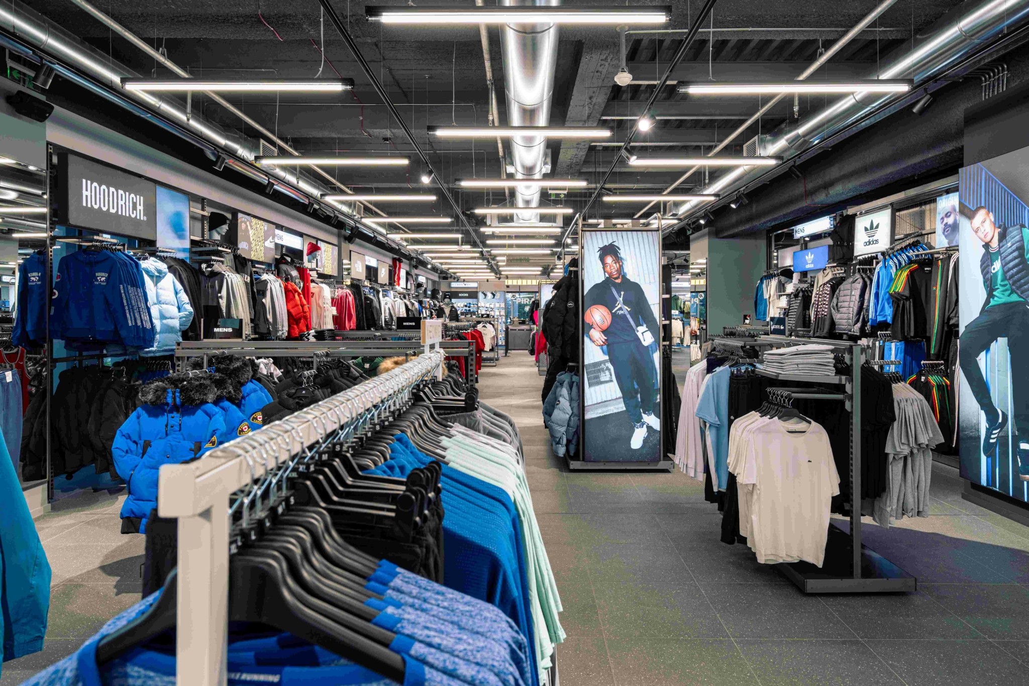 Η JD Sports αγοράζει την αμερικανική Hibbett για 1,1 δισ. δολ