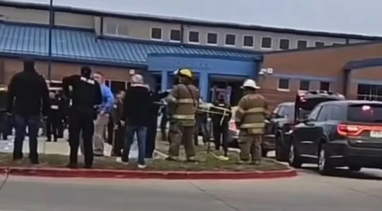 ΗΠΑ: Πυροβολισμοί σε σχολείο στην Αϊόβα – Φόβοι για πολλά θύματα (tweet) (upd)