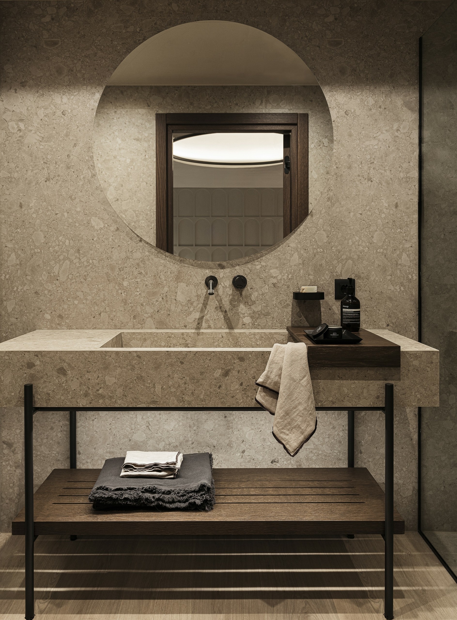 Το ξενοδοχείο της Θεσσαλονίκης που κερδίζει διεθνείς διακρίσεις interior design