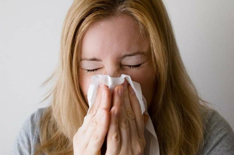 Κορωνοϊός: Μετά τη Long Covid ήρθε η Long Flu – Ποια συμπτώματα έχει η παρατεταμένη γρίπη