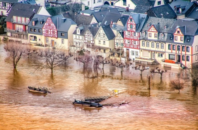 Η Γερμανία «πνίγεται»: Η νέα χρονιά έφερε πλημμύρες