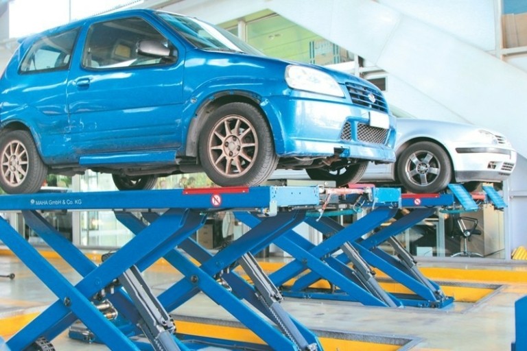 Συνεργασία ΑΑΔΕ – ΥΠΕΘΟ: Πώς θα εντοπίζουν τα ανασφάλιστα αυτοκίνητα και όσα δεν έχουν περάσει ΚΤΕΟ