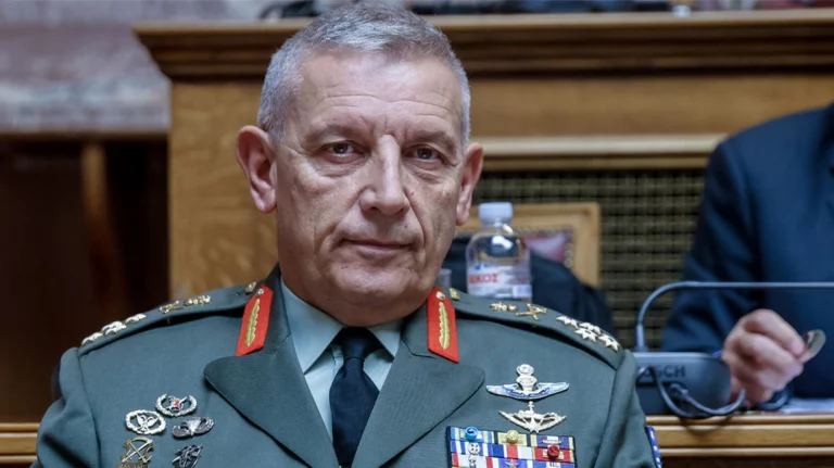 Ώρα ΚΥΣΕΑ για τις Ένοπλες Δυνάμεις – Φεύγει ο Φλώρος