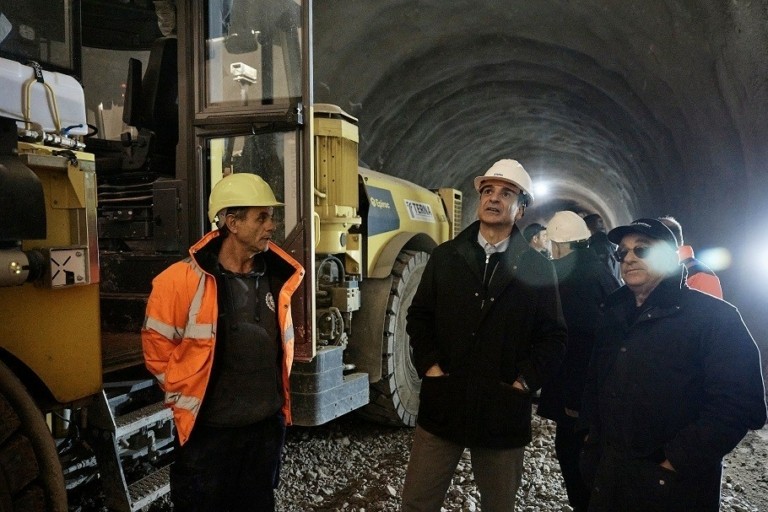 Μητσοτάκης: 120 εκατ. το όφελος από τη μονάδα αντλησιοταμίευσης στην Αμφιλοχία (pics + vid)