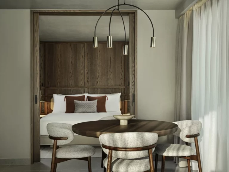 Το ξενοδοχείο της Θεσσαλονίκης που κερδίζει διεθνείς διακρίσεις interior design