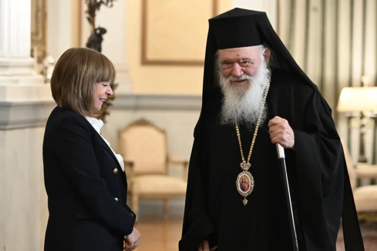 Σακελλαροπούλου: Πρωτοχρονιάτικες ευχές με την πολιτική, στρατιωτική και εκκλησιαστική ηγεσία (pics)