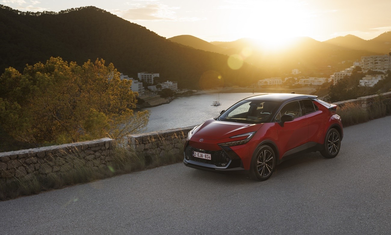 Ποιος εξηλεκτρισμός; Η Toyota επιμένει σε κινητήρες εσωτερικής καύσης