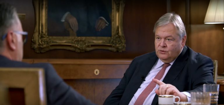 Βενιζέλος: Ο Σόιμπλε μου πρότεινε το Grexit στο υπόγειο ενός ξενοδοχείου στην Πολωνία