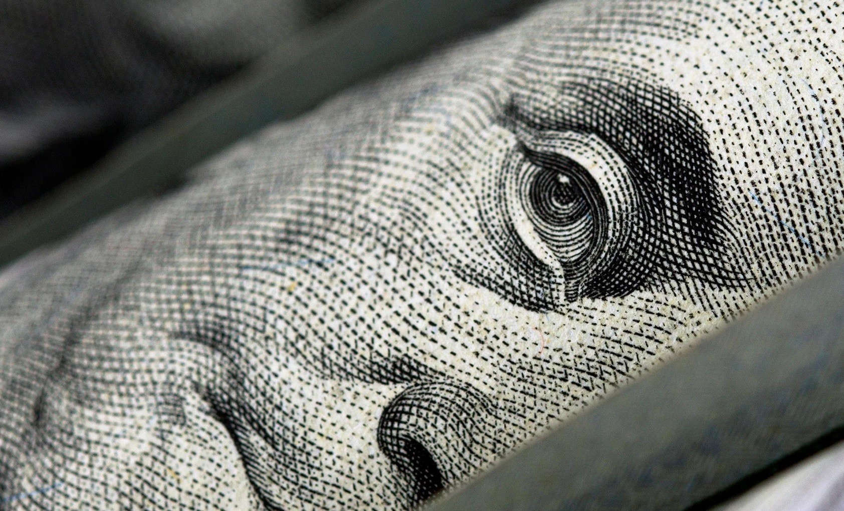 Αποδολαριοποίηση: Η μεγαλύτερη απειλή προέρχεται από την οικονομία των ΗΠΑ