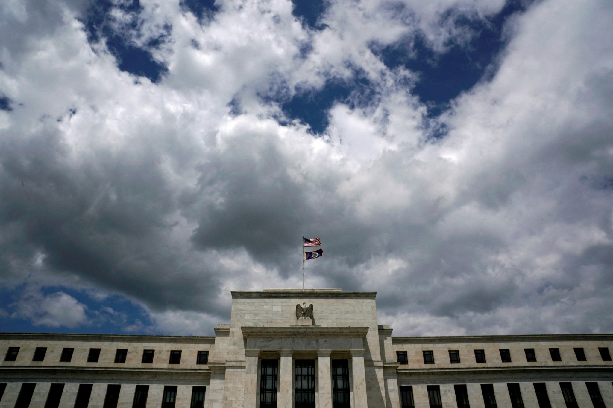 Η Wall Street στοιχηματίζει ποιες κεντρικές τράπεζες θα αλλάξουν πρώτες νομισματική πολιτική