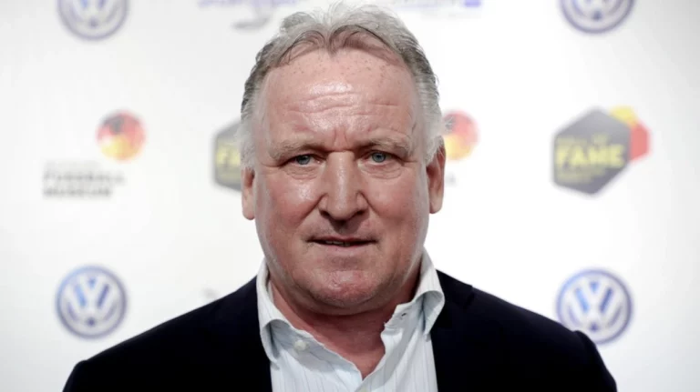 Πέθανε ο Αντρέας Μπρέμε, θρύλος του γερμανικού ποδοσφαίρου