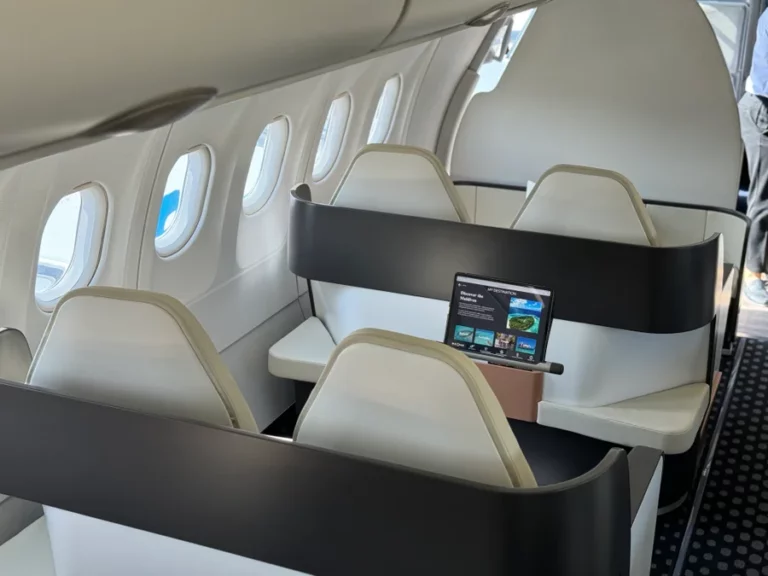 Η αεροπορική εταιρεία που παρέχει Apple Vision Pro στους επιβάτες