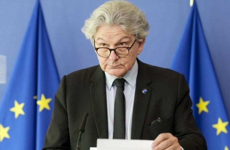 Αιφνιδιαστική παραίτηση του Τιερί Μπρετόν