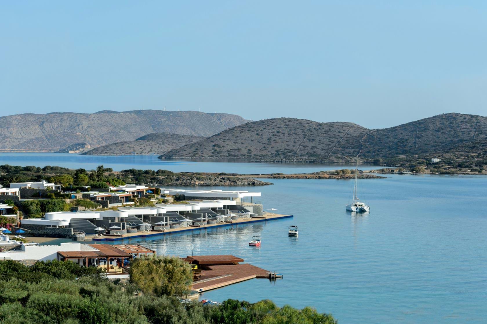 Όμιλος Μαντωνανάκης: Δεκτή η αίτηση ανακοπής για τον πλειστηριασμό των Elounda Beach και Εlounda Bay