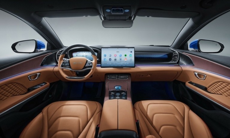 Αυτοκινητοβιομηχανίες: Πώς οι ψηφιακές υπηρεσίες θα απογειώσουν τα έσοδα