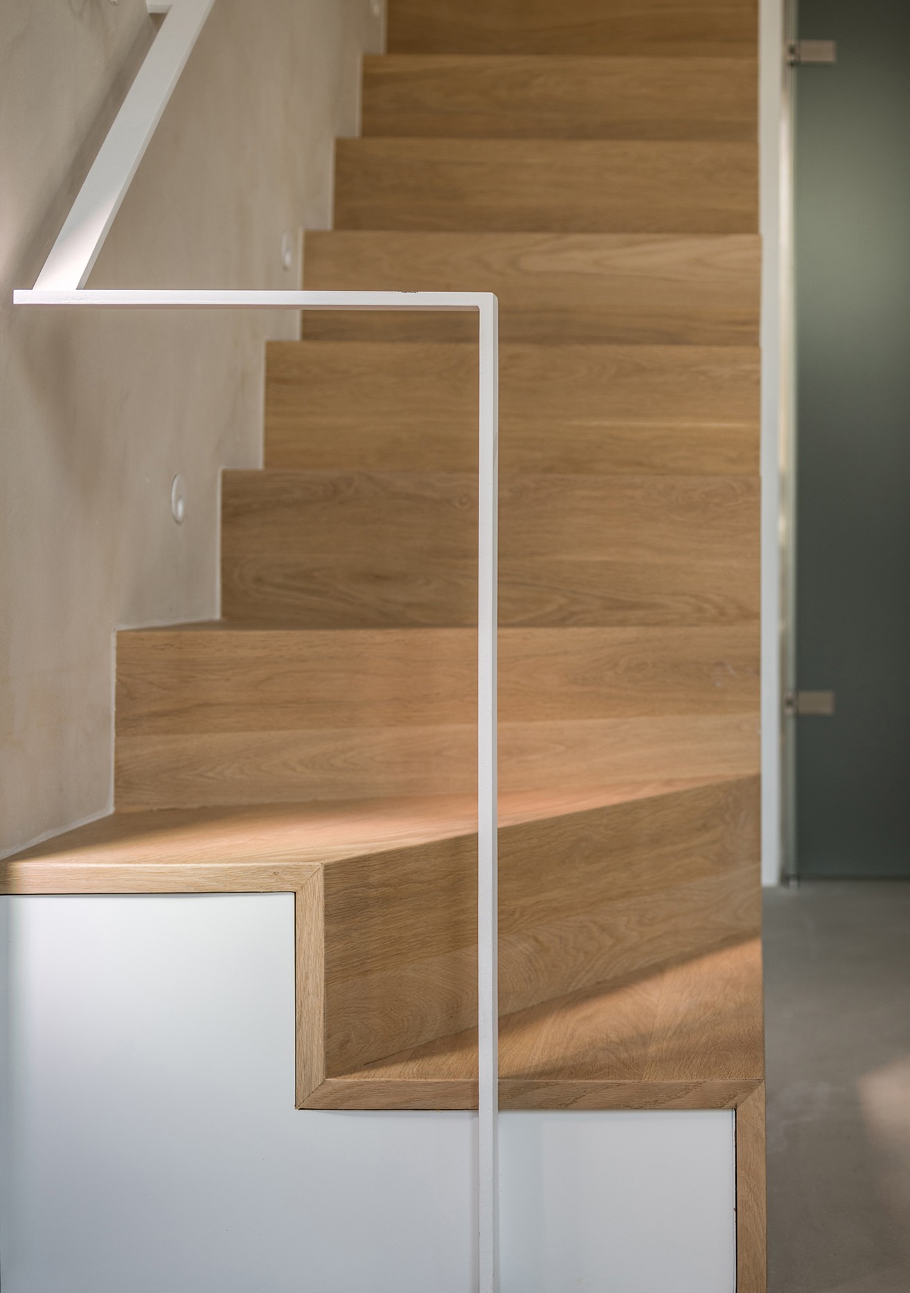 Πώς μια αποθήκη 35 τ.μ. του 1920 μετατράπηκε σε μια μοντέρνα κατοικία