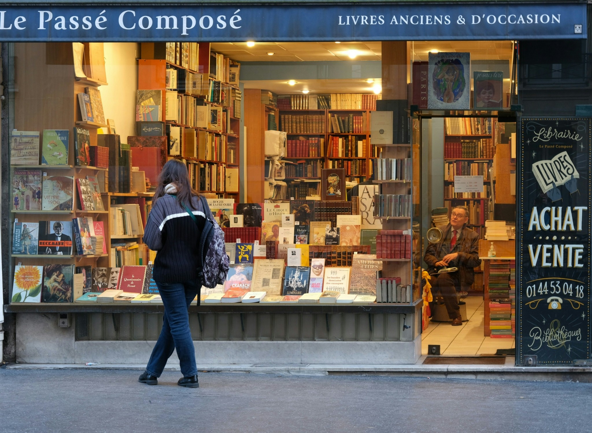 Νίκη επιβίωσης για υπαίθριους βιβλιοπώλες στο Παρίσι
